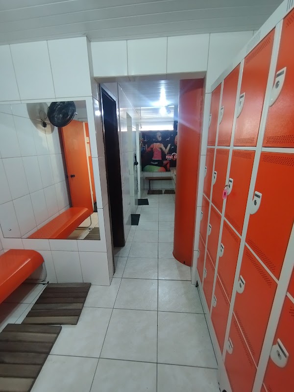 First Class - Academia em Mercês, Curitiba/PR - Foto 4