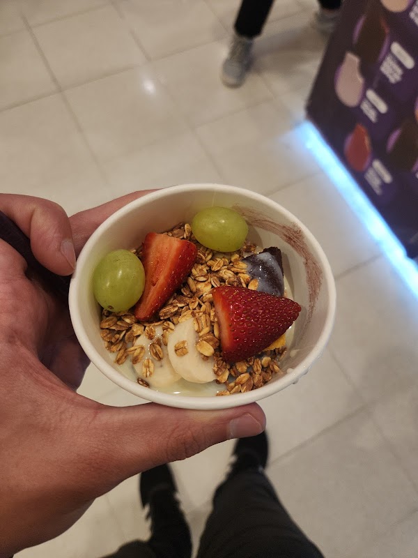 Jah Açaí, Sorvetes e Picolés - Açaiteria e Sorveteria em Rebouças, Curitiba/PR - Foto 5