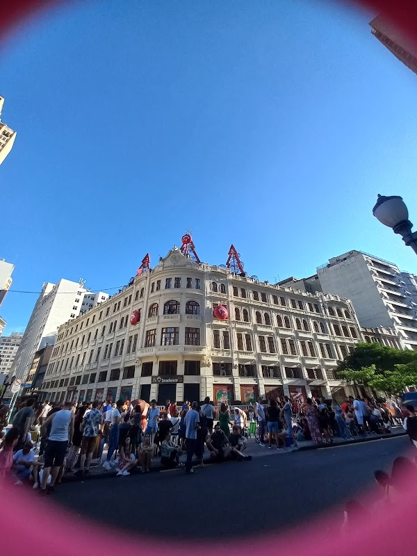 Banco Bradesco - Agência 5750 - Agência Bancária em Centro, Curitiba/PR - Foto 4