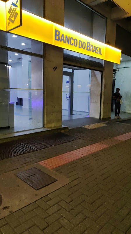 Banco do Brasil - Agência Bancária em Centro, Curitiba/PR - Foto 5