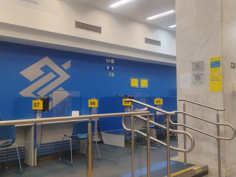 Banco do Brasil - Agência 1876 - Agência Bancária em Centro, Curitiba/PR - Foto 3