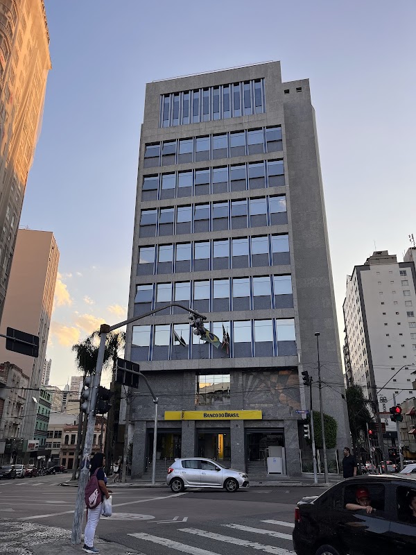 Banco do Brasil - Praça Tiradentes - Agência 0009 - Agência Bancária em Centro, Curitiba/PR - Foto 2