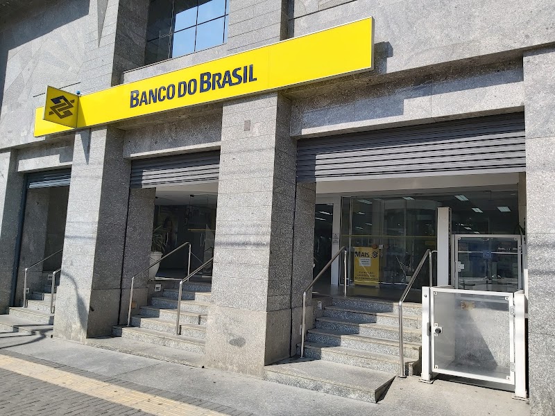 Banco do Brasil - Praça Tiradentes - Agência 0009 - Agência Bancária em Centro, Curitiba/PR - Foto 4