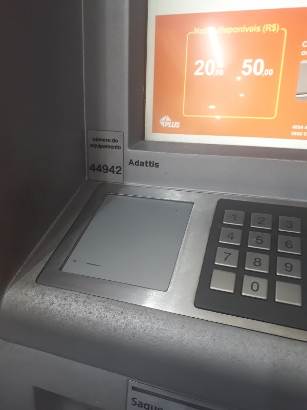 Banco Itaú - Agência 0548 - Agência Bancária em Centro, Curitiba/PR - Foto 3