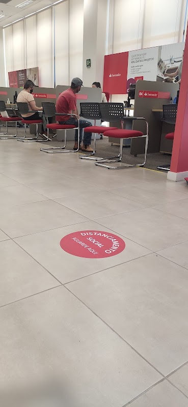 Banco Santander - Agência 0084 Mal Deodoro - Agência Bancária em Centro, Curitiba/PR - Foto 4