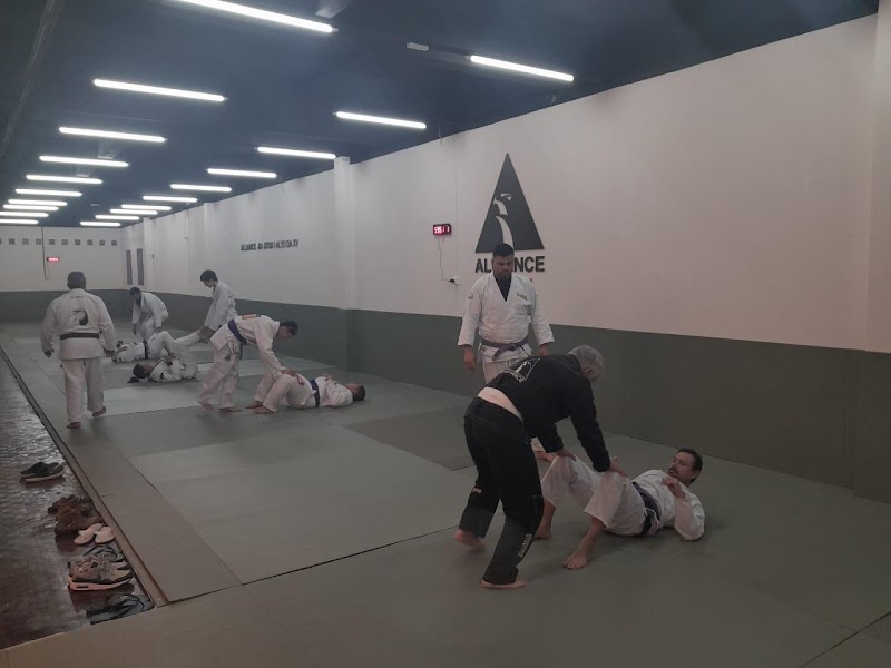 Alliance Jiu Jitsu - Artes Marciais em Centro, Curitiba/PR - Foto 4