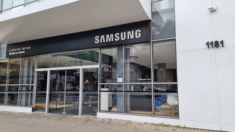 Samsung Smart Center - Assistência Técnica Eletrônica em Centro, Curitiba/PR - Foto 3