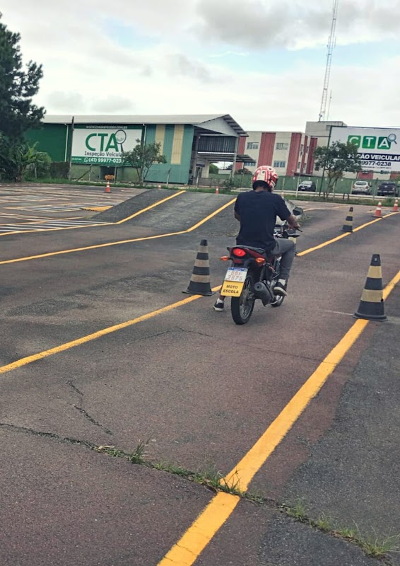 Auto Escola CFC Paraná - Autoescola em Centro, Curitiba/PR - Foto 2
