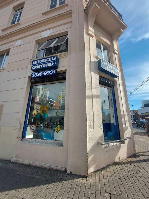 Auto Escola Cristo Rei - Autoescola em Centro, Curitiba/PR - Foto 5