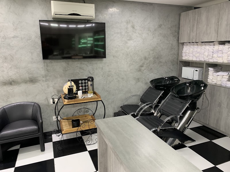 Barbearia 1 - Barbearia em Centro Civico, Curitiba/PR - Foto 3