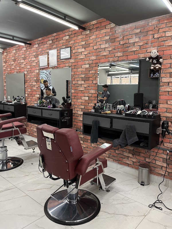 Barbearia Lins - Barbearia em Centro, Curitiba/PR - Foto 2