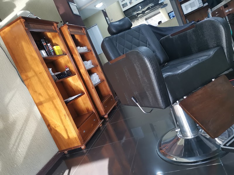 Lamenha Barbearia - Barbearia em Centro, Curitiba/PR - Foto 3