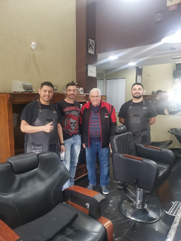 Lamenha Barbearia - Barbearia em Centro, Curitiba/PR - Foto 4