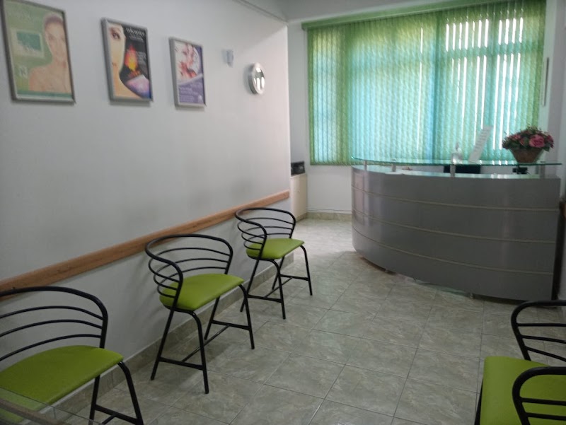 Clínica de Estética Belleclin Renascer - Clínica de Estética em Centro, Curitiba/PR - Foto 3