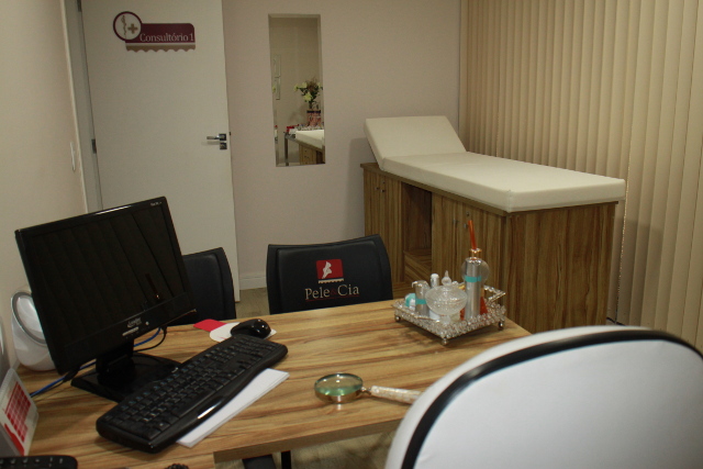 Foto 6 de Pele & Cia Centro Dermatológico e Odontológico