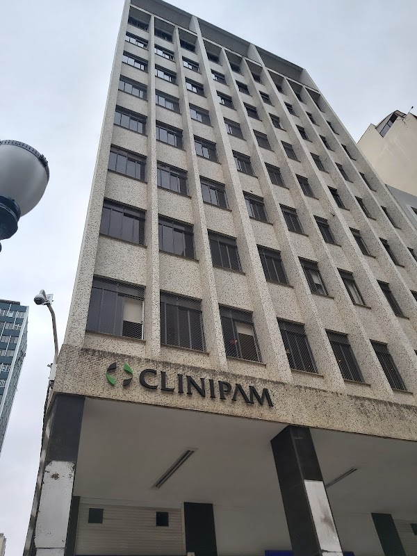 Centro Clínico Centro - Clinipam Hapvida - Clínica Médica em Centro, Curitiba/PR - Foto 4