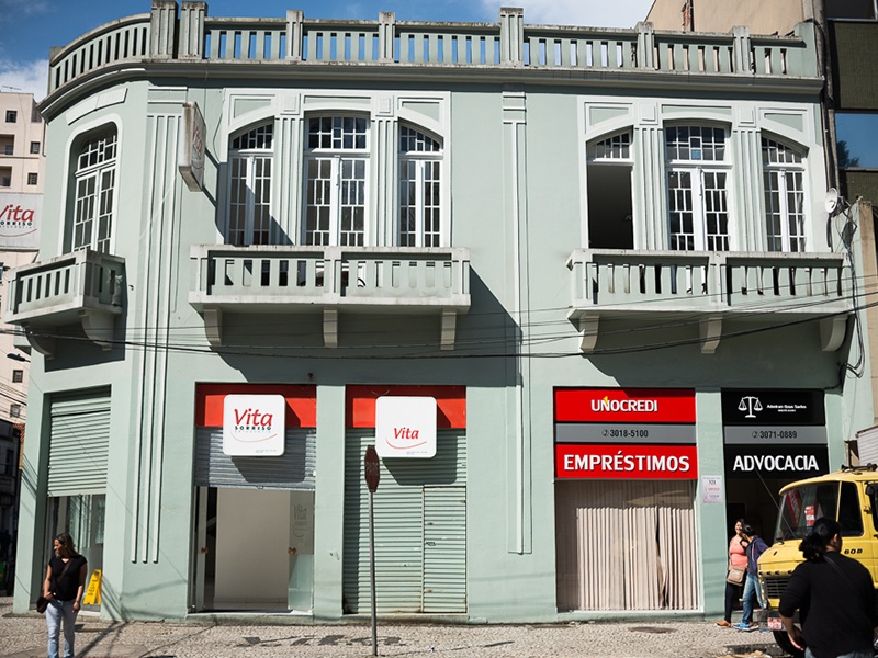 Clínica Vita Sorriso Implantes - Especialista em Prótese Protocolo - Clínica Odontológica em Centro, Curitiba/PR - Foto 3