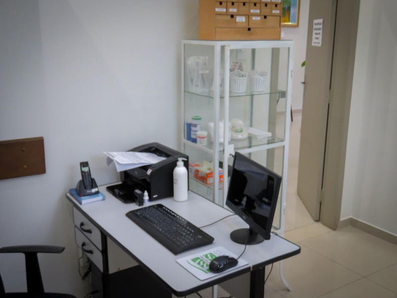 Clínica Veterinária São Francisco de Assis - Clínica Veterinária em Mercês, Curitiba/PR - Foto 5