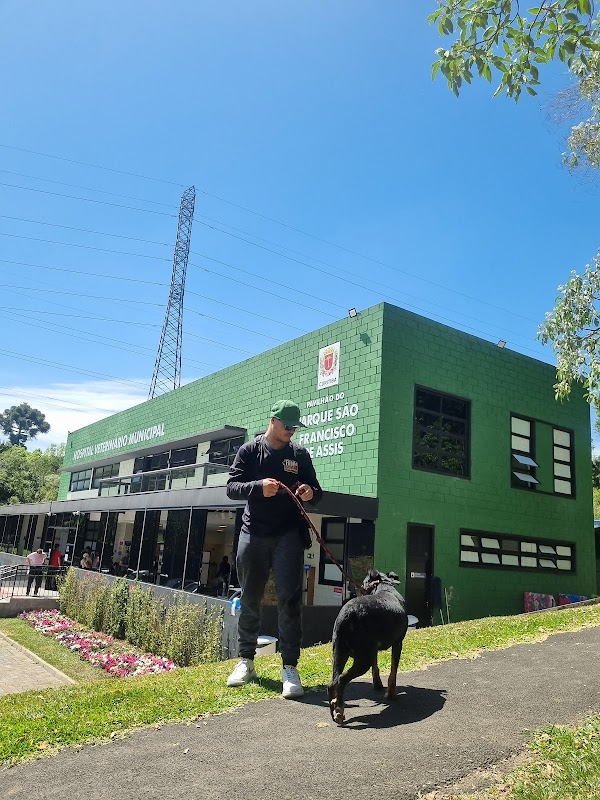 Hospital Veterinário Municipal de Curitiba - Clínica Veterinária em Taboão, Curitiba/PR - Foto 2