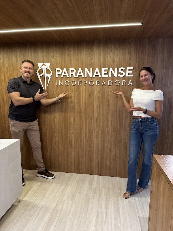 Paranaense Incorporadora e Construtora