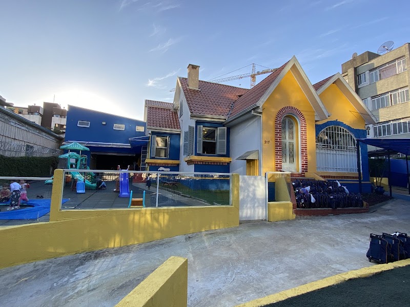 Centro de Educação Infantil Naviozinho - Creche em Centro Civico, Curitiba/PR - Foto 2