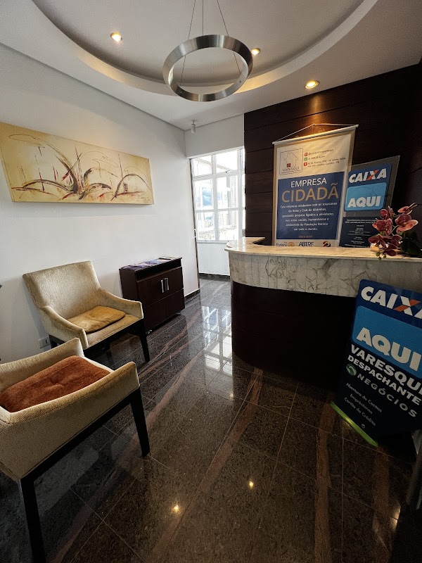 Varesqui Despachante Imobiliário - Despachante em Centro, Curitiba/PR - Foto 4