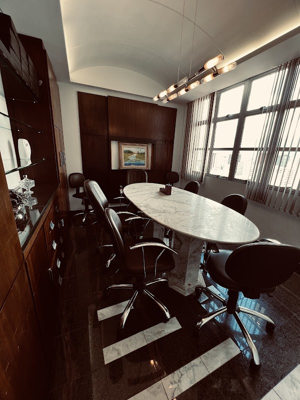 Varesqui Despachante Imobiliário - Despachante em Centro, Curitiba/PR - Foto 5