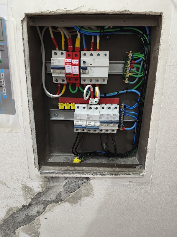 ICC Soluções Elétricas - Eletricista em Alto da Glória, Curitiba/PR - Foto 2