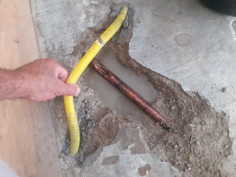100Vazamento - Caça Vazamentos e Serviços Hidráulicos - Encanador em Centro, Curitiba/PR - Foto 4