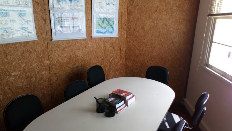 Centre Québec - Escola de Francês e Inglês - Escola de Idiomas em Alto da Glória, Curitiba/PR - Foto 5
