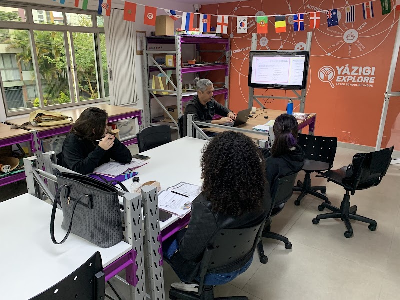 Yázigi Idiomas - Escola de Idiomas em Alto da Glória, Curitiba/PR - Foto 4