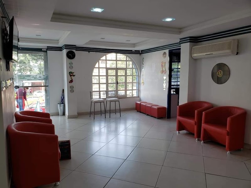 British and American - Escola de Idiomas em Centro, Curitiba/PR - Foto 5