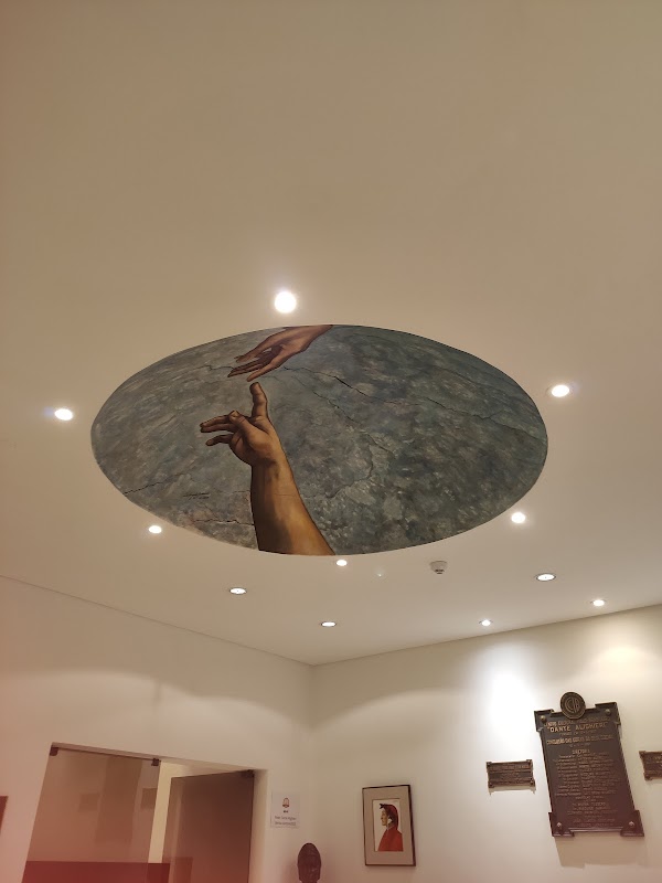 Centro Cultural Ítalo Brasileiro Comitato Dante Alighieri - Escola de Idiomas em Centro, Curitiba/PR - Foto 2