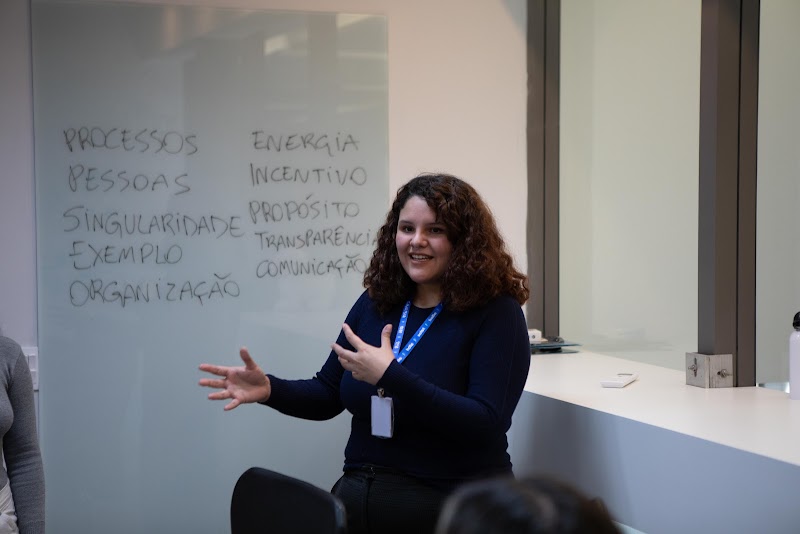 Fluency Academy - Escola de Idiomas em Centro, Curitiba/PR - Foto 2
