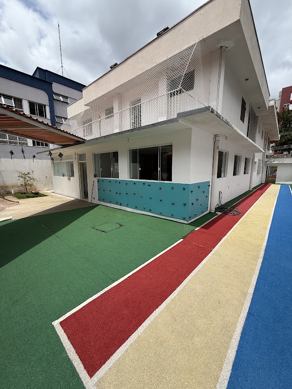 Escola Florescer - Escola em Batel, Curitiba/PR - Foto 2