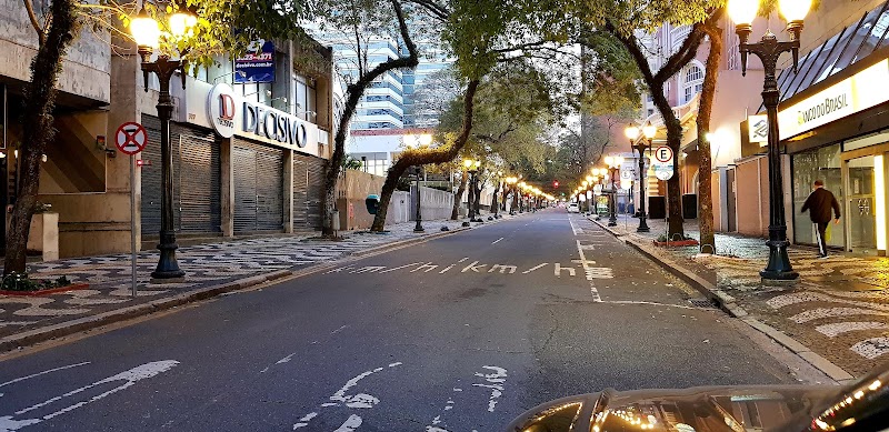Curso e Colégio Decisivo - Escola em Centro, Curitiba/PR - Foto 3