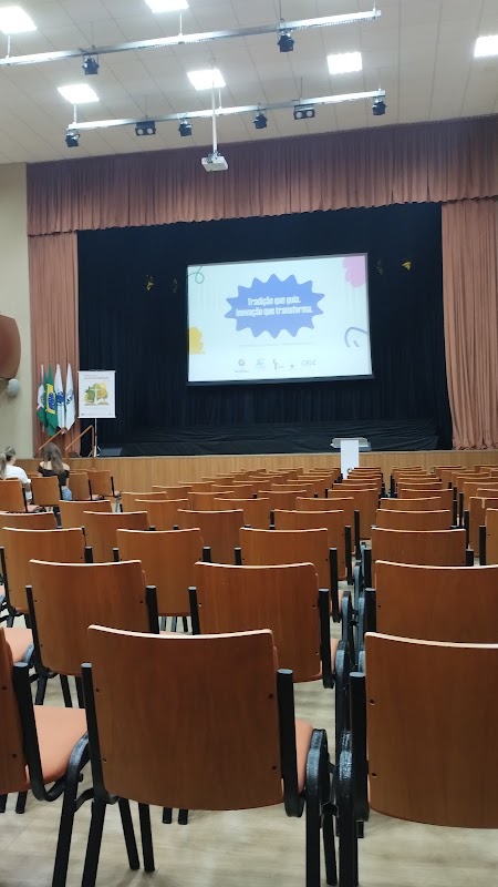 Colégio Martinus - Unidade Centro - Escola em São Francisco, Curitiba/PR - Foto 5