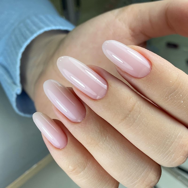Dallas Studio de Unhas e Manicure Russa