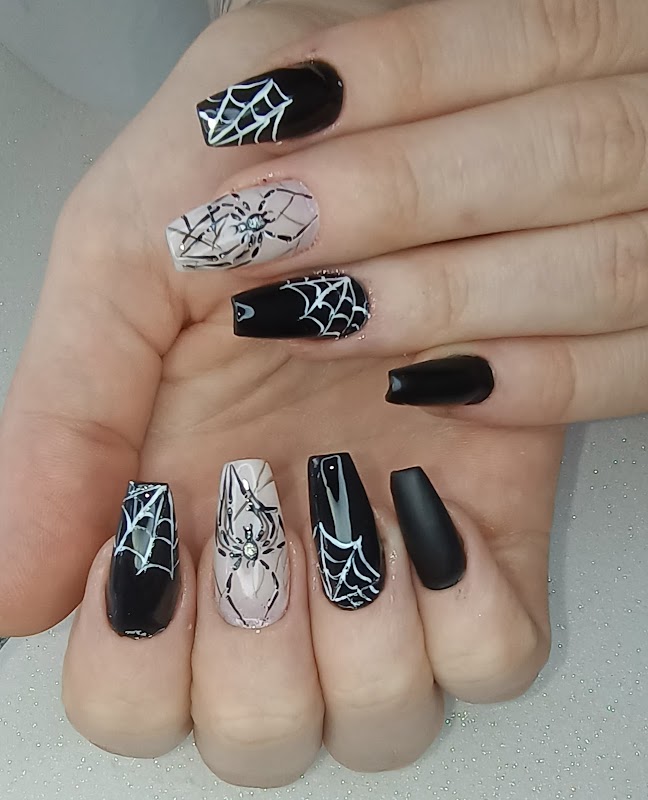 Jhuly Unhas de Fibra