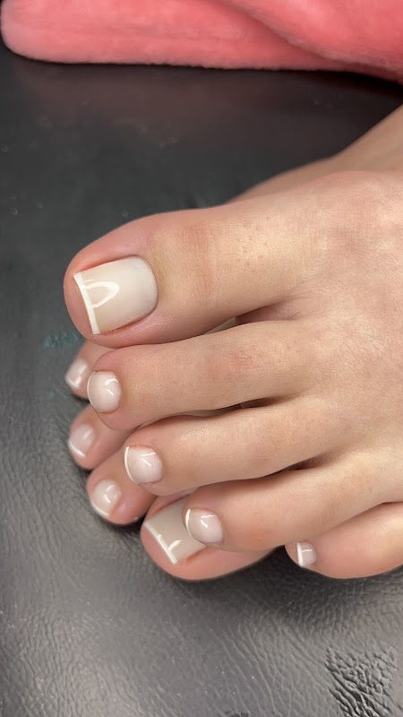 Luana Ferreira Nail Designer - Esmalteria em Centro, Curitiba/PR - Foto 3