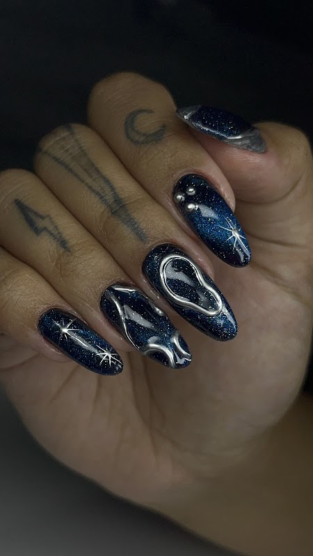 Luana Ferreira Nail Designer - Esmalteria em Centro, Curitiba/PR - Foto 4