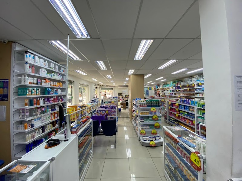 CallFarma Farmácias - Farmácia em Batel, Curitiba/PR - Foto 4