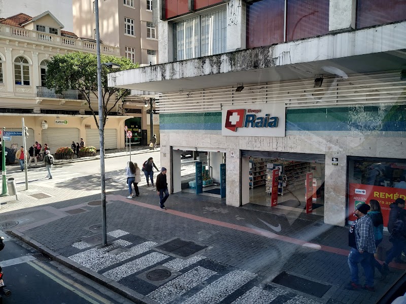 Droga Raia - Farmácia em Centro, Curitiba/PR - Foto 3