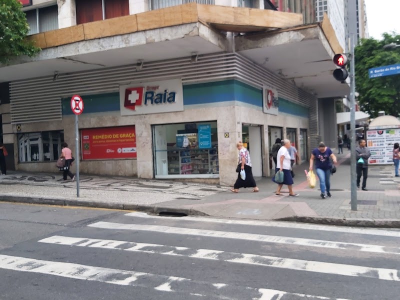 Droga Raia - Farmácia em Centro, Curitiba/PR - Foto 5