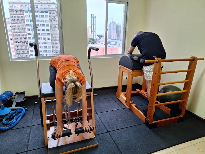 Articular Clínica de Fisioterapia - Fisioterapia em Centro, Curitiba/PR - Foto 3