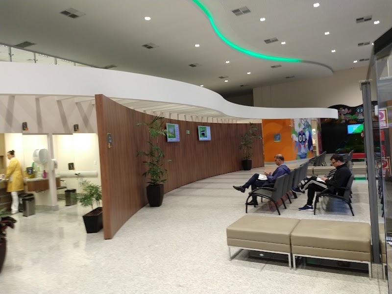 Unimed Laboratório - Megaunidade - Laboratório em Água Verde, Curitiba/PR - Foto 3