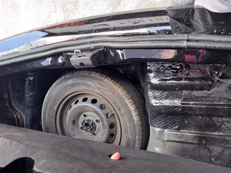 Foto 6 de Portuga Lataria e Pintura