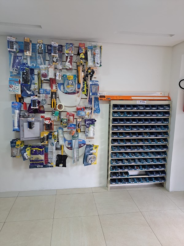 Bm Materiais Elétricos e Hidráulico - Material Elétrico e Hidráulico em Centro, Curitiba/PR - Foto 5
