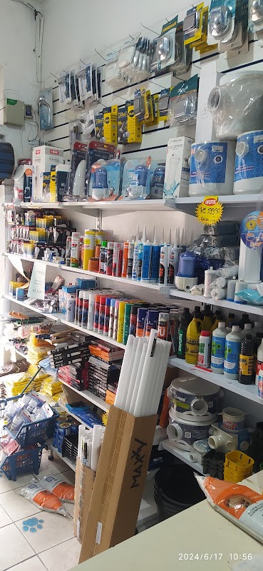 Reparos Hidráulicos Elétricos Ferragens Serviço Gerais - Material Elétrico e Hidráulico em Centro, Curitiba/PR - Foto 2