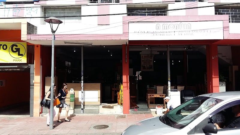 A Mobília Móveis Usados